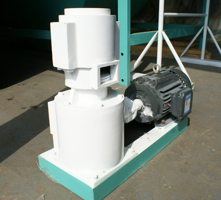 小型飼料午夜美女福利视频 小型飼料午夜美女福利视频