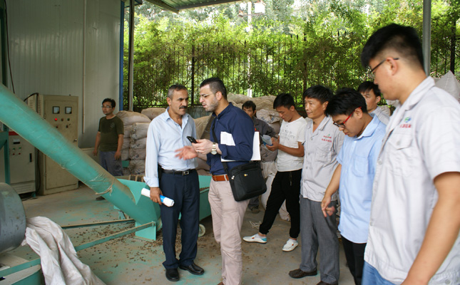 巴勒斯坦客戶來我公司考察 巴勒斯坦客戶來我公司考察