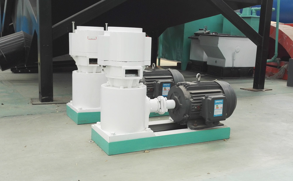 飼料午夜美女福利视频實拍圖片