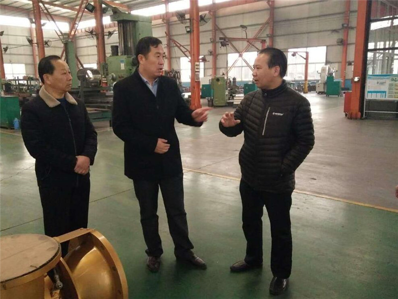 章丘雙山街道黨工委書記李屹東考察山東午夜福利久久機械有限公司