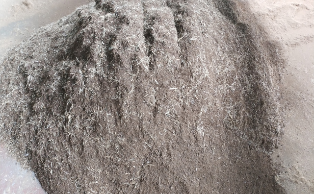 生物質粉碎機粉碎的羊糞粉末 生物質粉碎機粉碎的羊糞粉末