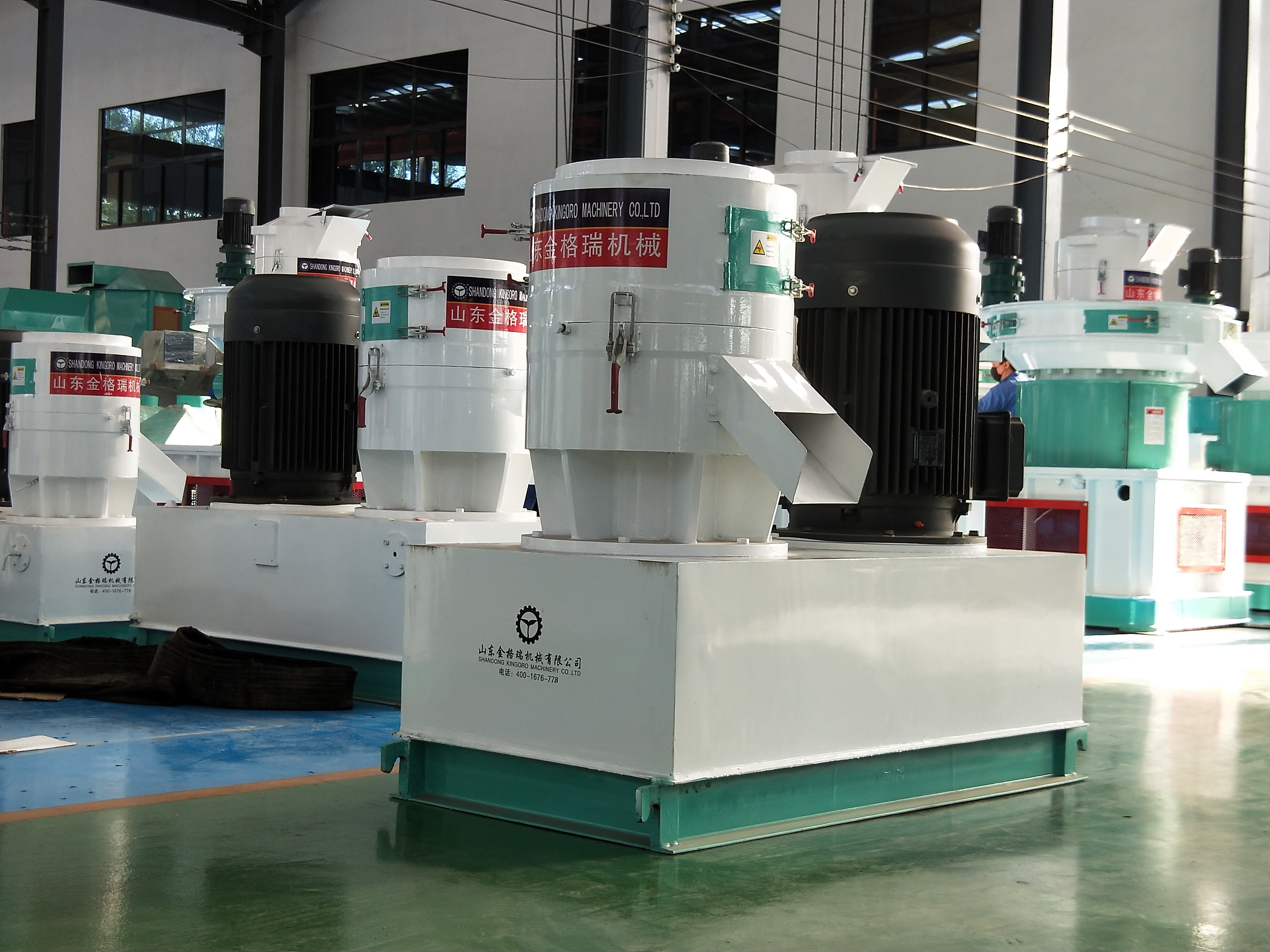 秸稈午夜美女福利视频