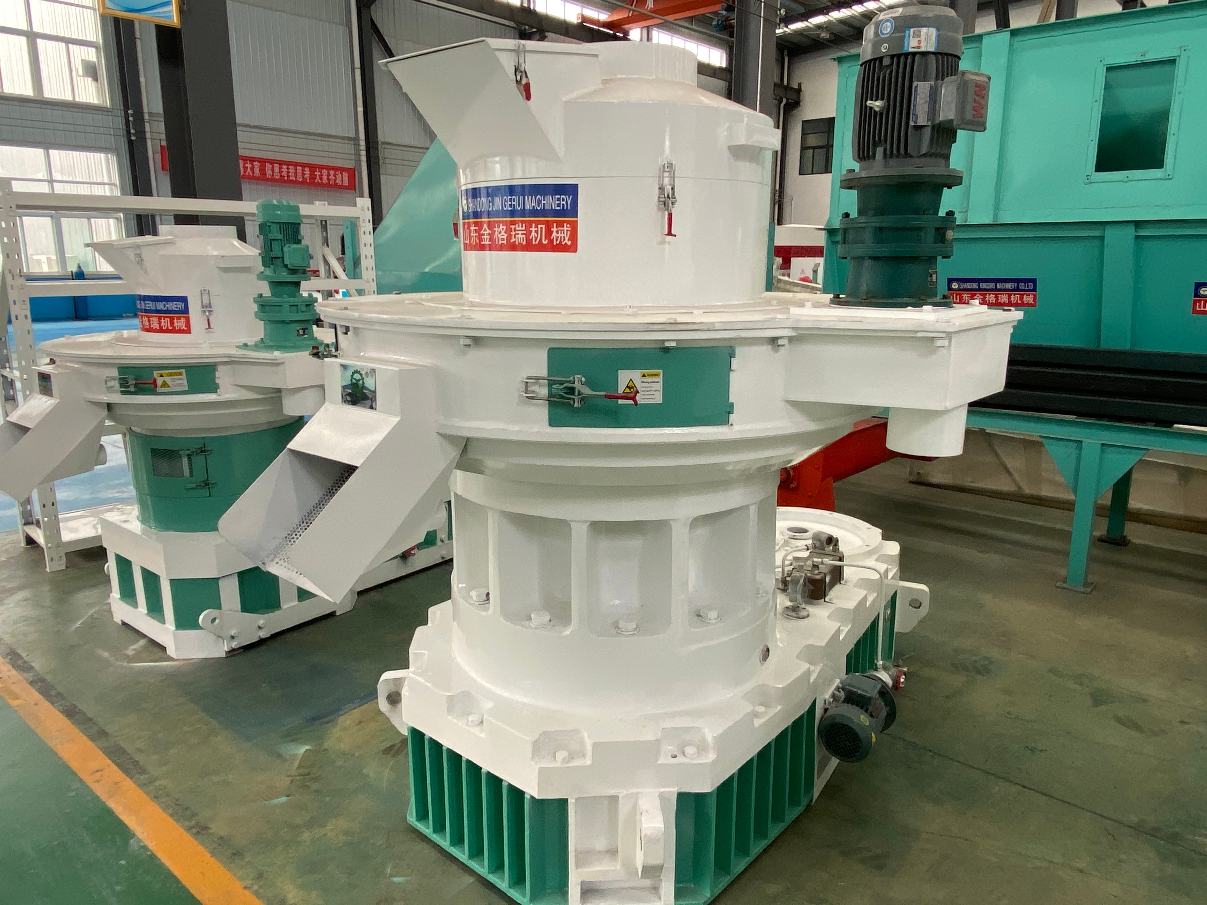 秸稈午夜美女福利视频