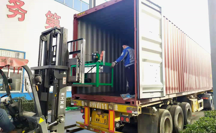 午夜美女福利视频生產線裝車中