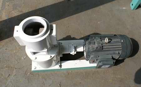 小型家用飼料午夜美女福利视频