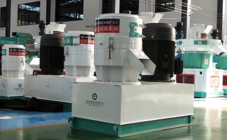 秸稈作顆粒，實現轉化增值