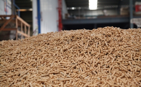 生物質顆粒采暖爐的優勢許多，值得買